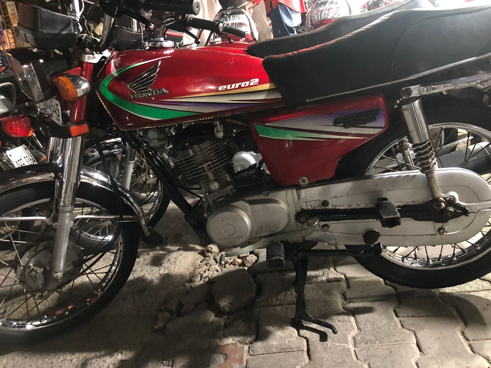 honda cg125 red