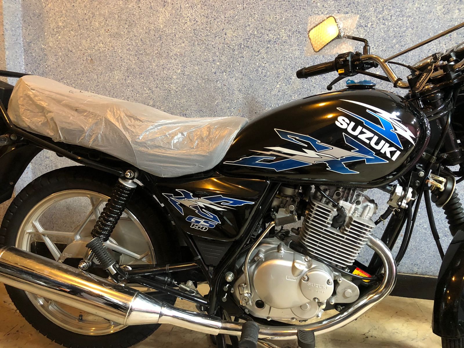 suzuki gs 150 2021