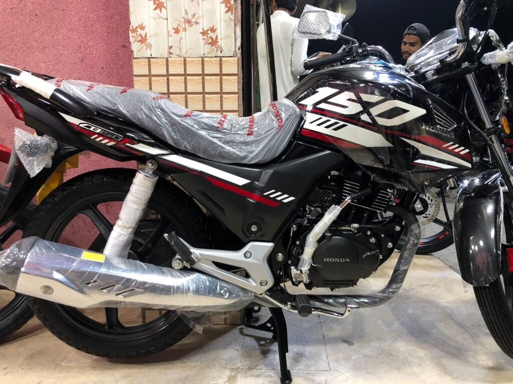 Honda CB 150F 2024 black