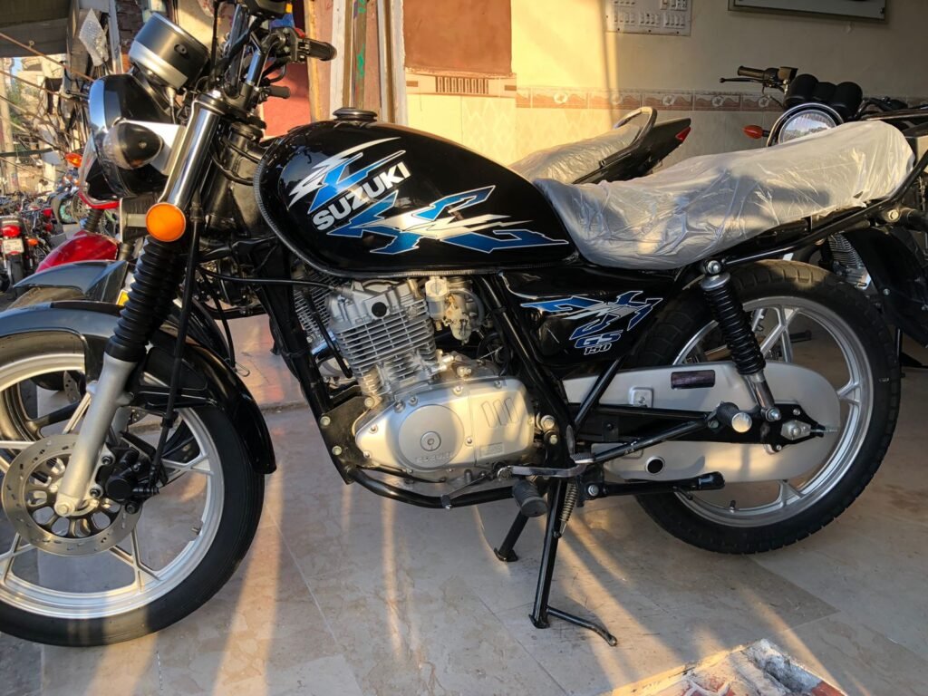 Suzuki GS 150 2021